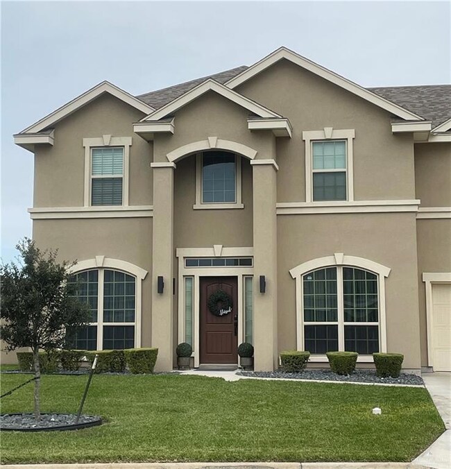 View of front of home featuring a front yard