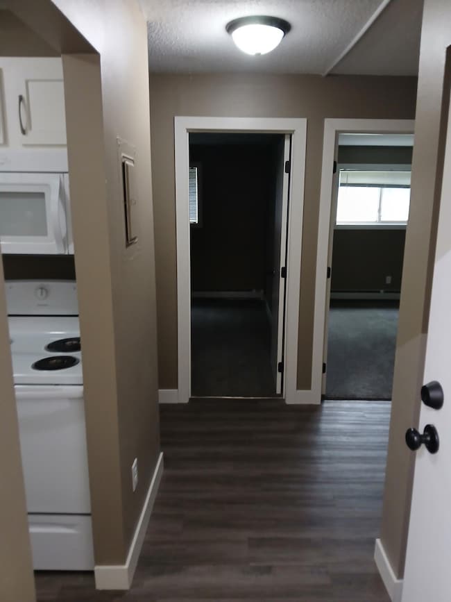 801 Pearl Ave unit 106, Marshall, MN 56258 - photo 5