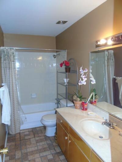 Hall bath