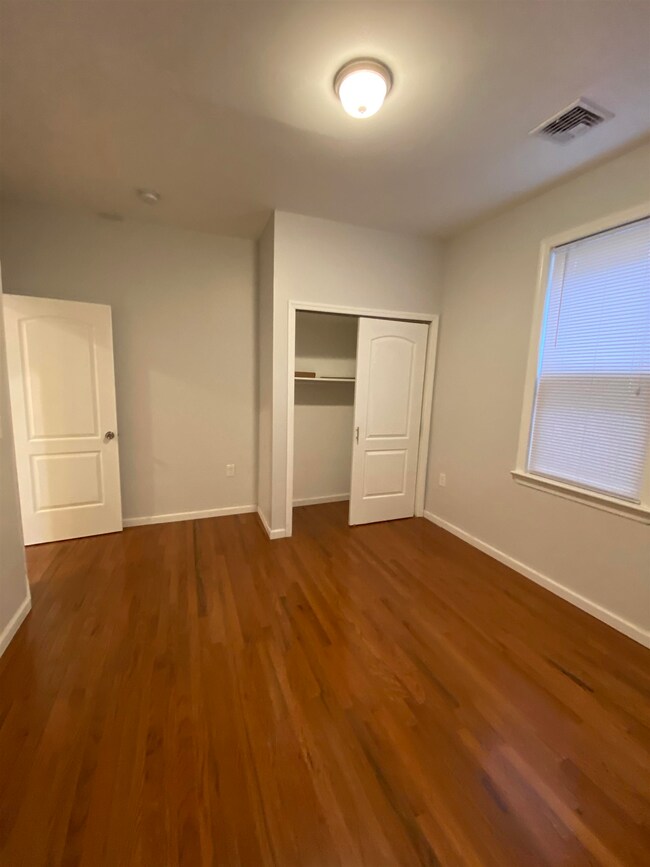 424 67th St unit 2nd Floor, West New York, NJ 07093 - photo 7