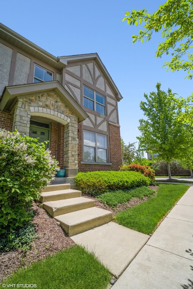 1744 Lancaster Way, Northbrook, IL 60062 - photo 3