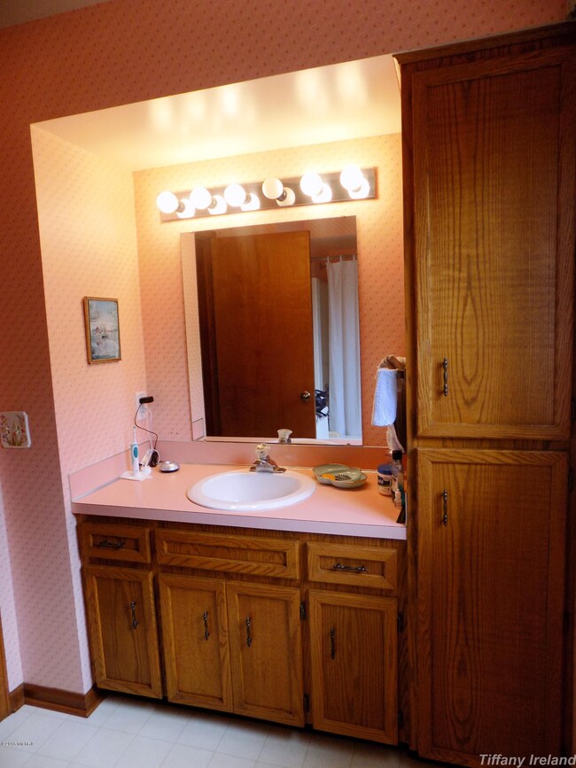 1324 Cranbrook Terrace NE unit 26, Grand Rapids, MI 49505 - photo 6