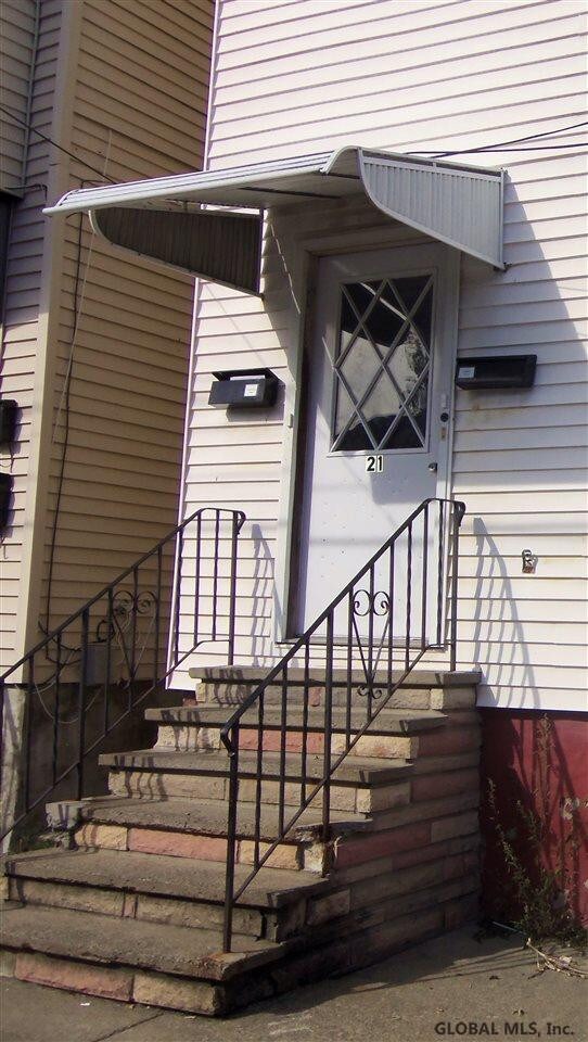 21 108th St, Troy, NY 12182 - photo 2