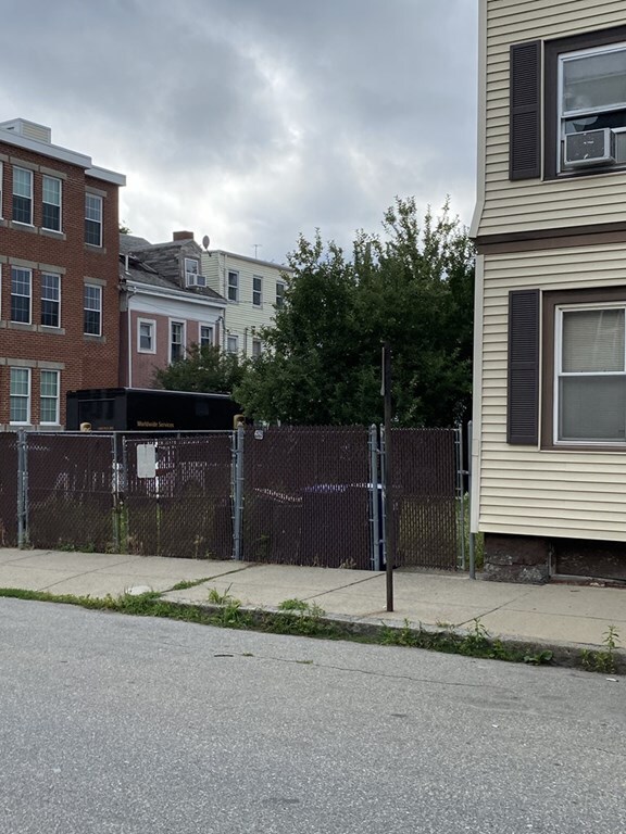 214 E St, Boston, MA 02127 - photo 2