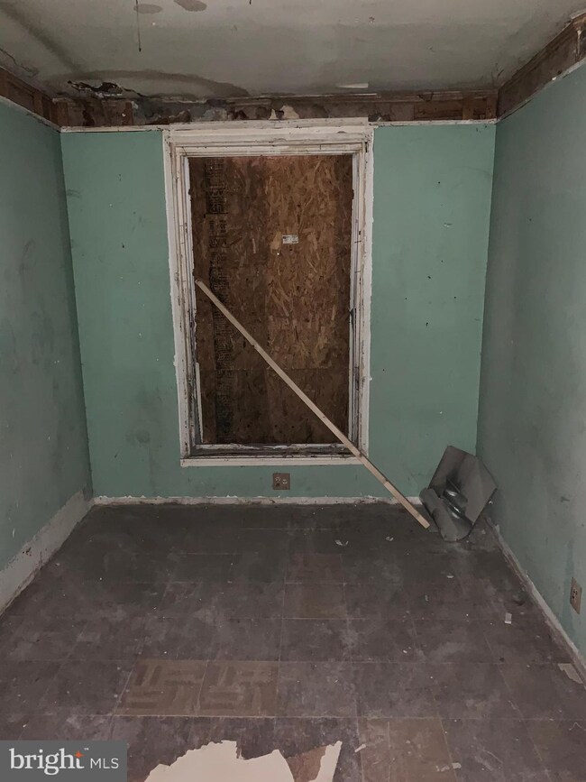 2732 Wilkens Ave, Baltimore, MD 21223 - photo 6