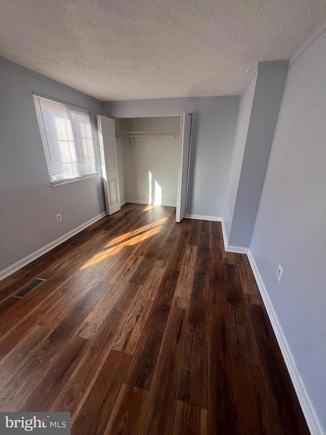 19426 Breezedale Ln, Germantown, MD 20876 - photo 2