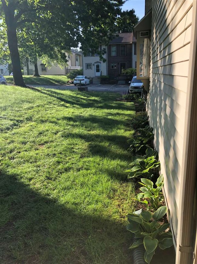 44 Shelburne Rd, Merrimack, NH 03054 - photo 3