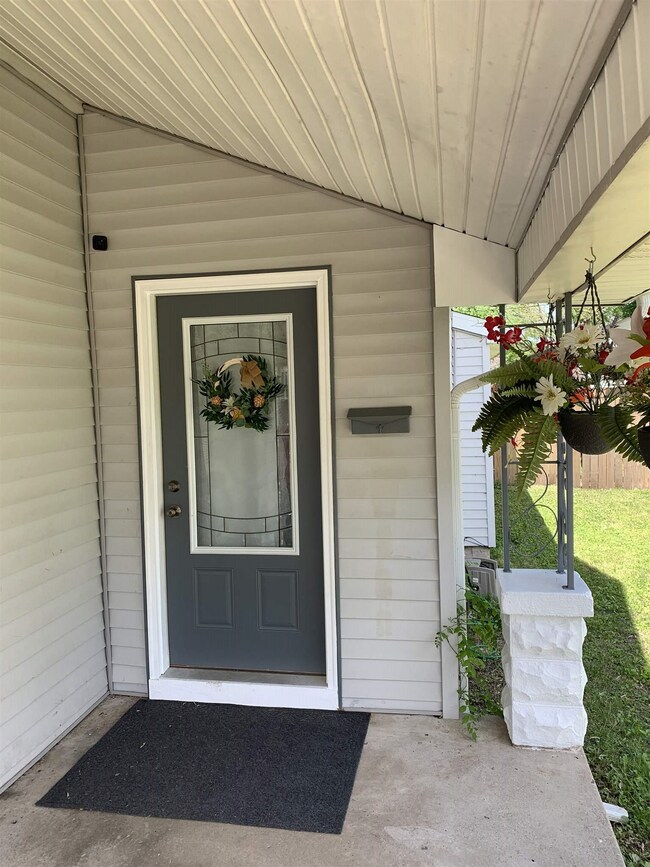 2032 Stillwell St, Lafayette, IN 47904 - photo 2