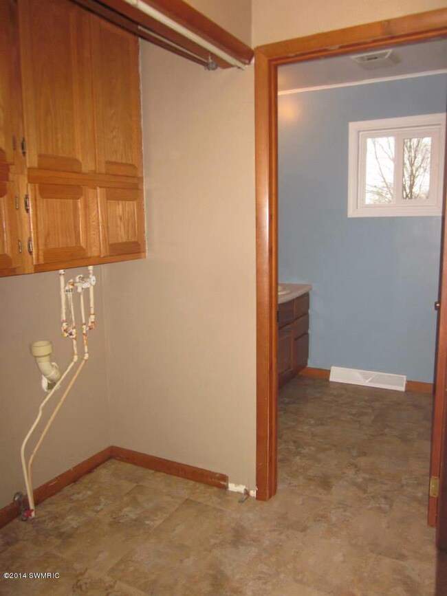 1959551_10151950675916767_890634867_n