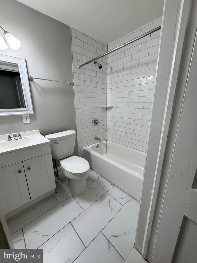 1104 Meridene Dr unit 1, Baltimore, MD 21239 - photo 5