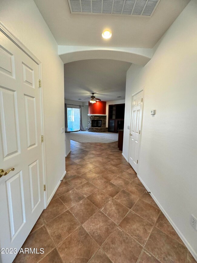 880 E Lynx Way, Chandler, AZ 85249 - photo 5