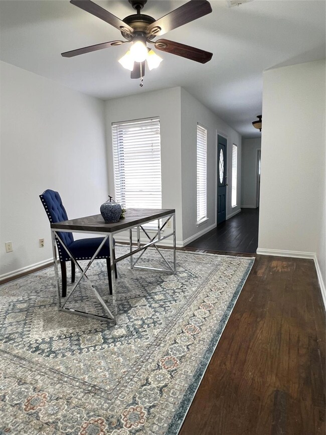 209 E Louella Dr, Hurst, TX 76054 - photo 5