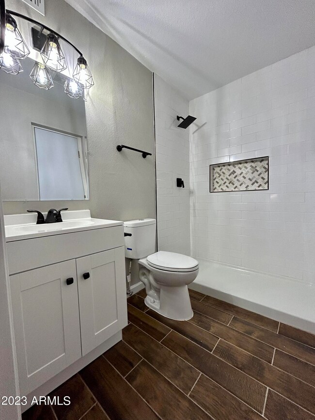 5809 W Wilshire Dr unit 6, Phoenix, AZ 85035 - photo 7