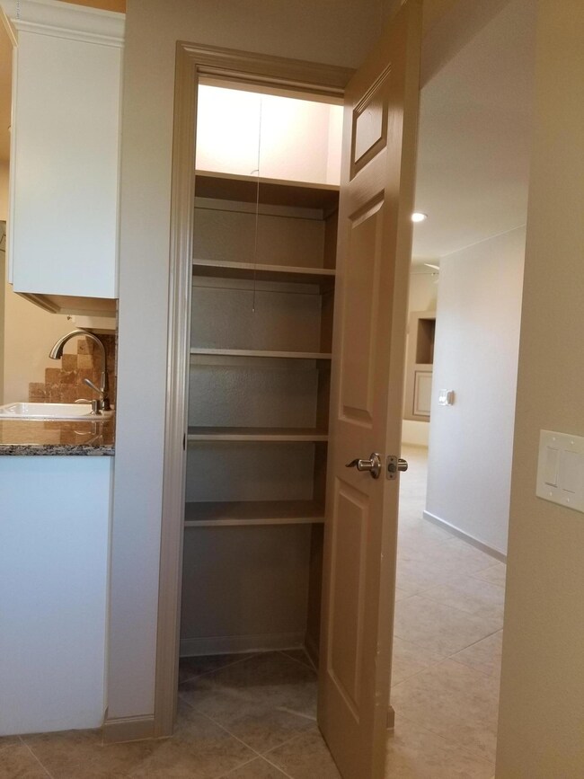 13834 N 111th Ave, Sun City, AZ 85351 - photo 4