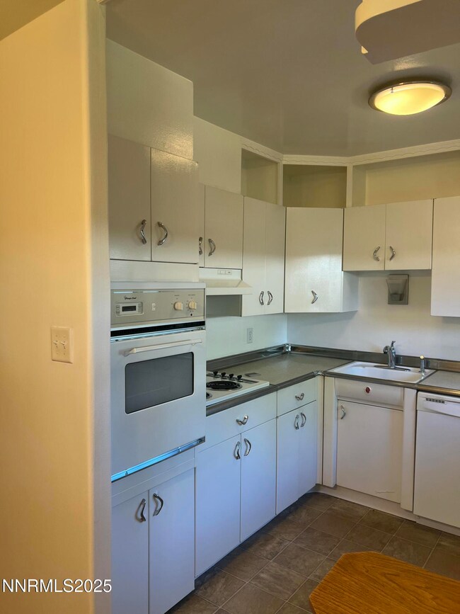 1945 4th St unit 33, Sparks, NV 89431 - photo 3