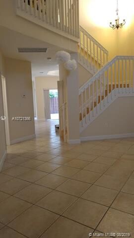 10923 NW 67th Terrace, Doral, FL 33178 - photo 4