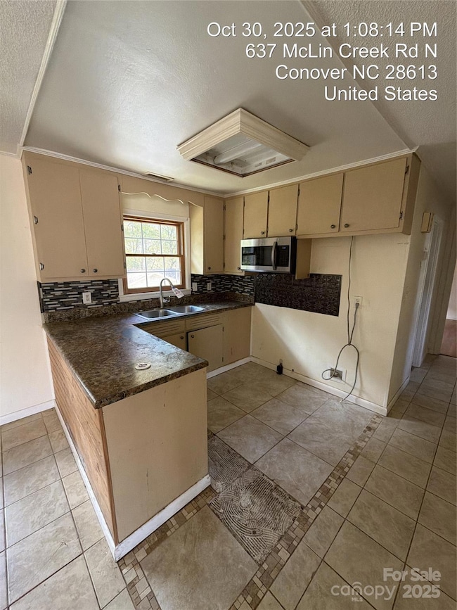 637 N McLin Creek Rd, Conover, NC 28613 - photo 7