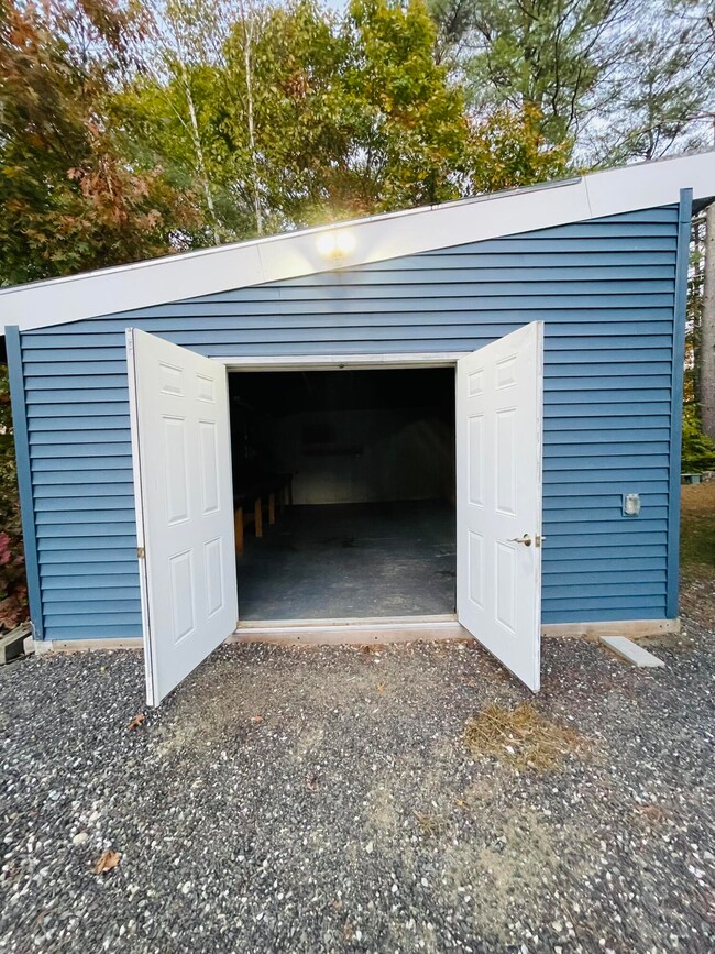 93 Pipeline Rd, Raymond, ME 04071 - photo 5