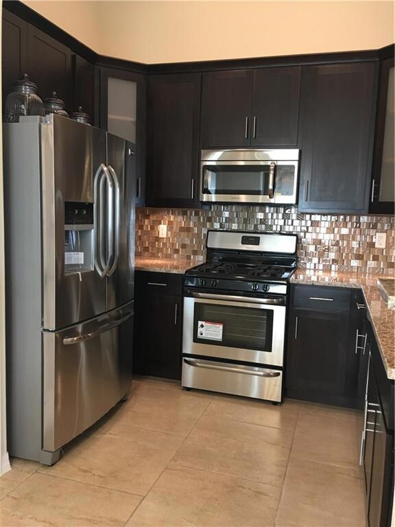 14913 Sunny Land Ave, El Paso, TX 79938 - photo 5