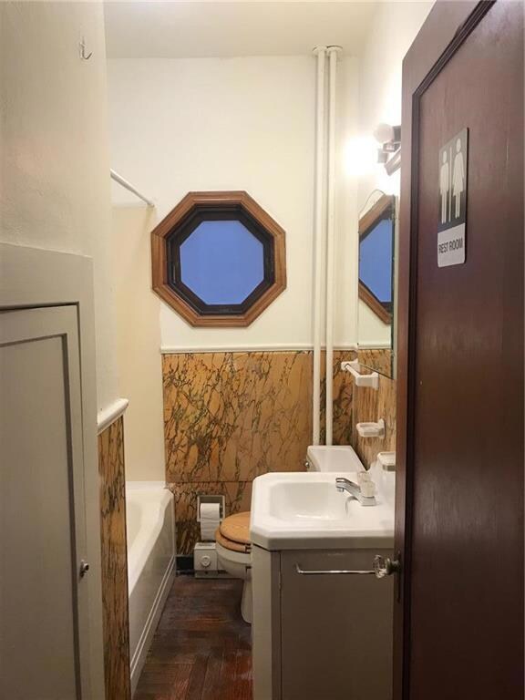 109 S Elizabeth St unit Downstairs, Tamaqua, PA 18252 - photo 6