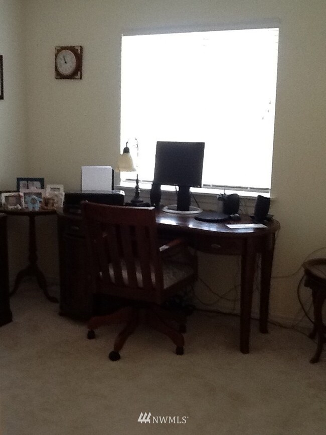 unlisted-address, Everett, WA 98204 - photo 7