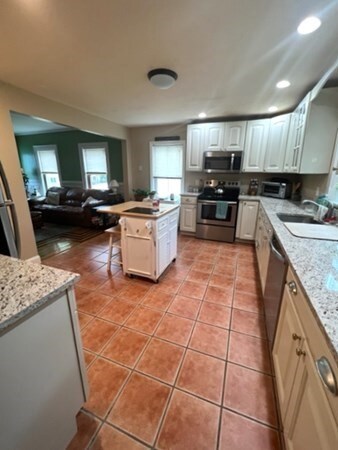 977 Hancock St unit 1, Quincy, MA 02170 - photo 2