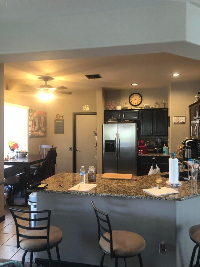 Kitchen with Breafast area