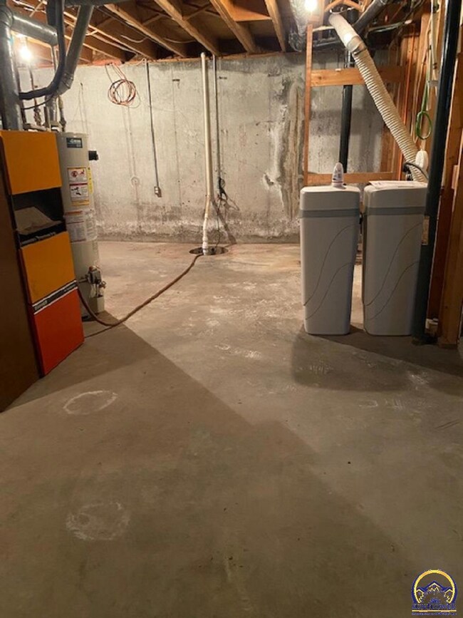 609 Pierce St, Maple Hill, KS 66507 - photo 5