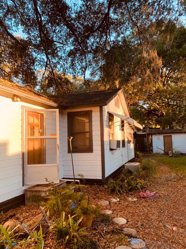 7522 Free Ave, Jacksonville, FL 32211 - photo 3