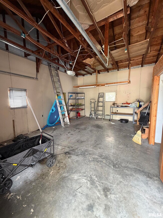 1020 Girard St, Metropolis, IL 62960 - photo 6