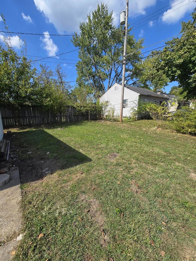 3401 Walmar Dr, Columbus, OH 43224 - photo 4