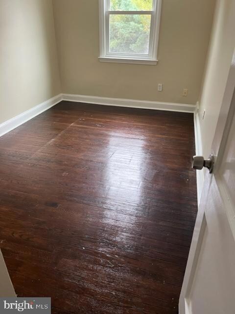 1020 Windsor Rd, Darby, PA 19023 - photo 6