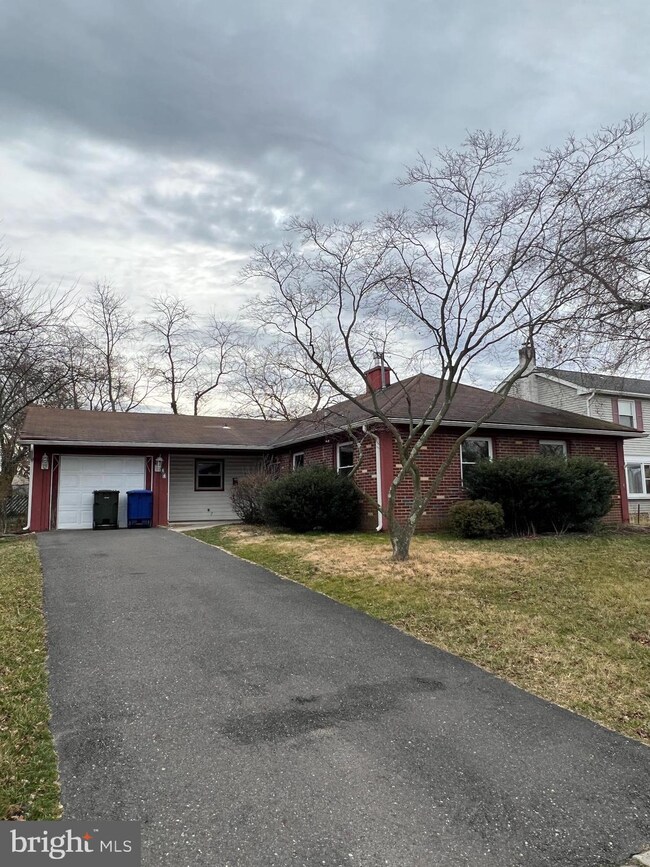 44 Pebble Ln, Willingboro, NJ 08046 - photo 4