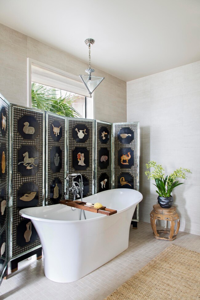 7- MASTER BATH