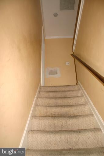 5840 N Holly Springs Dr, Capitol Heights, MD 20743 - photo 6