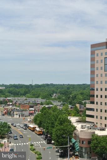 Clarendon 1021 unit 1047, Arlington, VA 22201 - photo 5