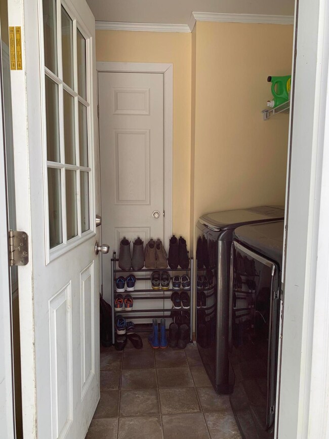Upstairs Entry