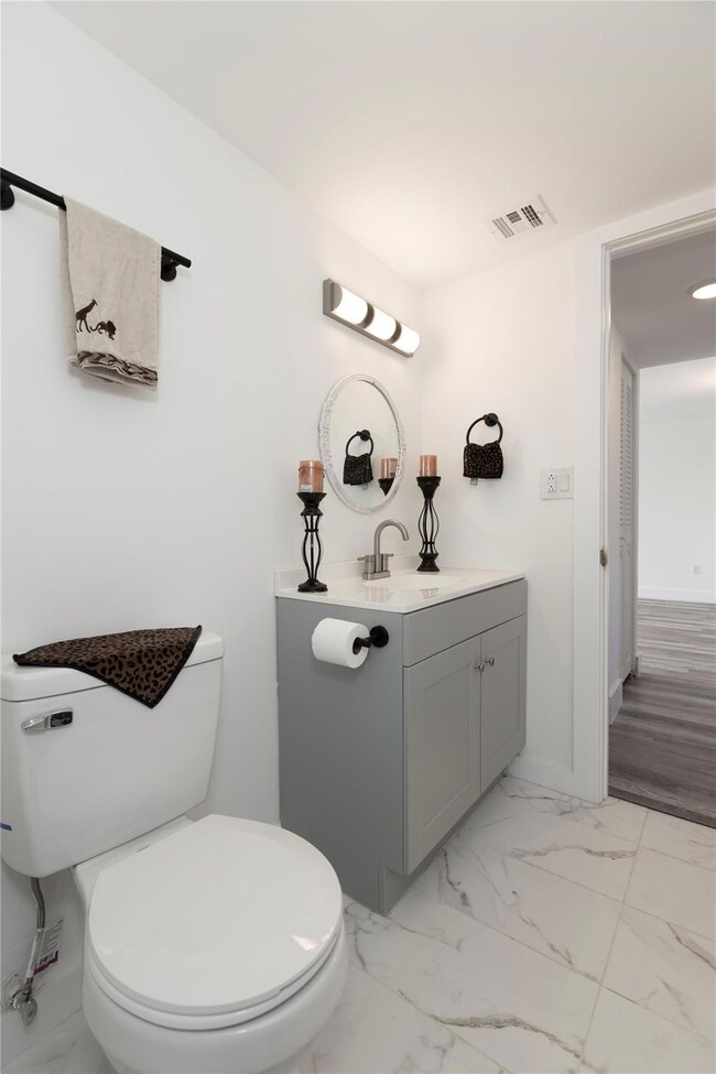 18th Hole at Inverrary Condominiums unit 702D, Lauderhill, FL 33319 - photo 7