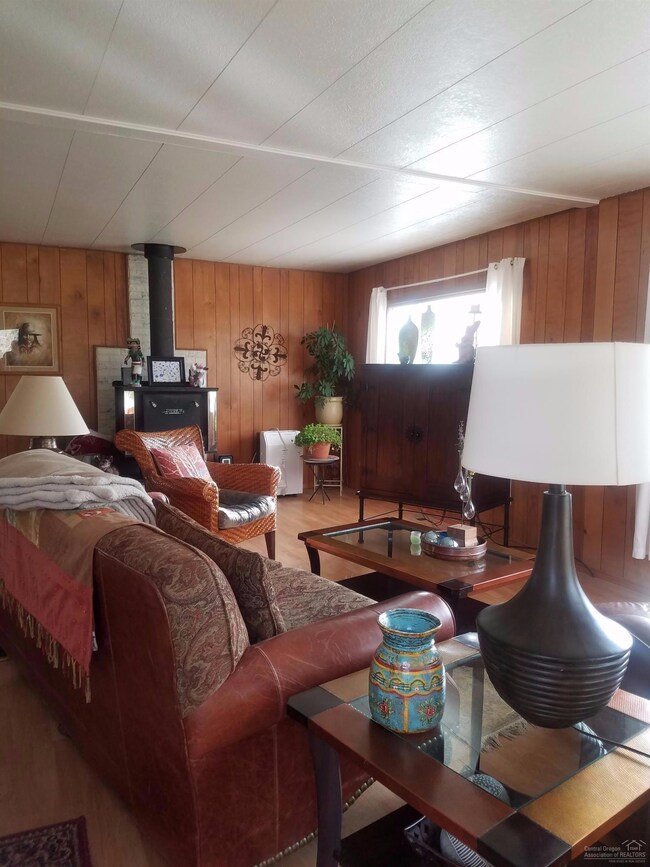 20235 Jonathon Ct, Bend, OR 97703 - photo 3