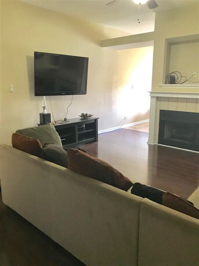 7160 Amberly Way Dr, Cordova, TN 38018 - photo 5