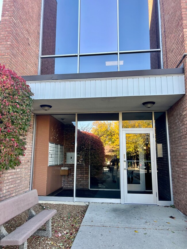 Windridge Court Condo unit 218, Addison, IL 60101 - photo 5