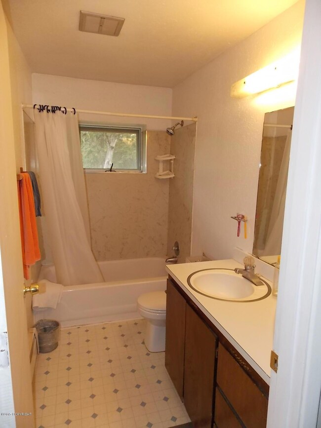 Bathroom.JPG