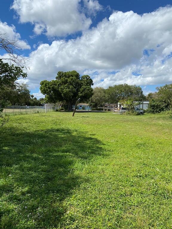 2620 NW 19th Ave, Oakland Park, FL 33311 - photo 2