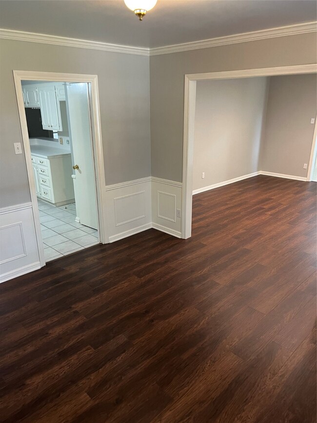 4610 Chantilly Cir, Houston, TX 77018 - photo 4