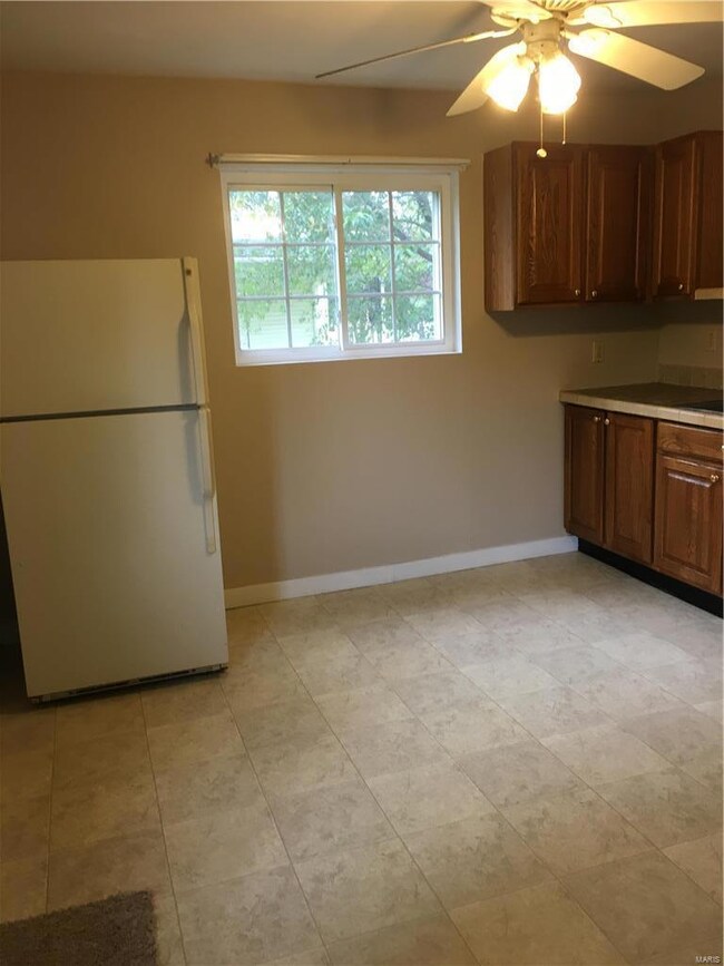 Lower kitchen
