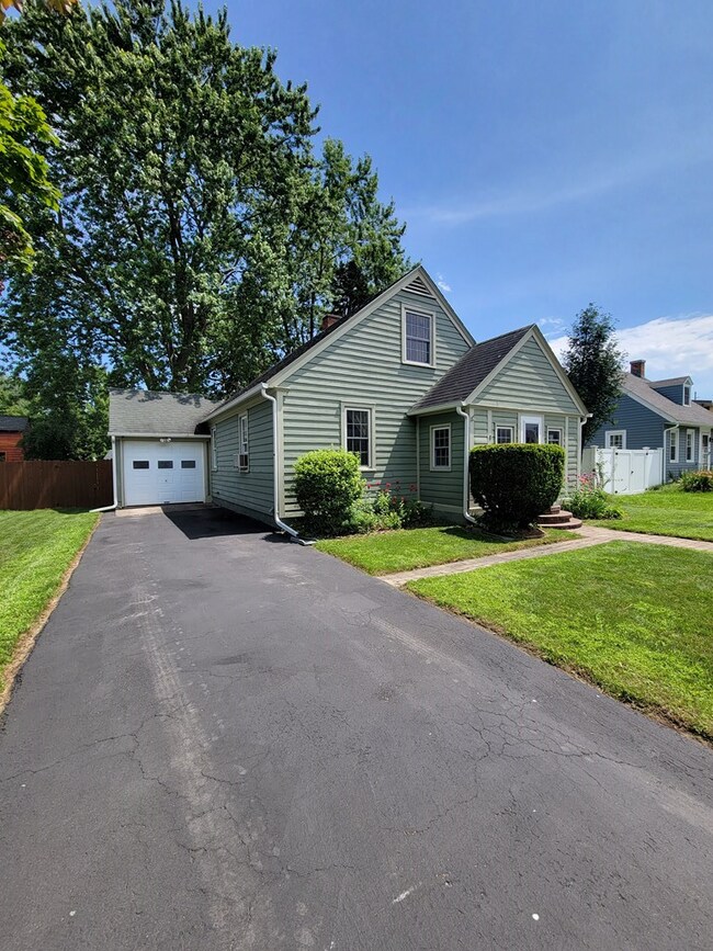 8 S Acres Rd, Plattsburgh, NY 12901 - photo 2