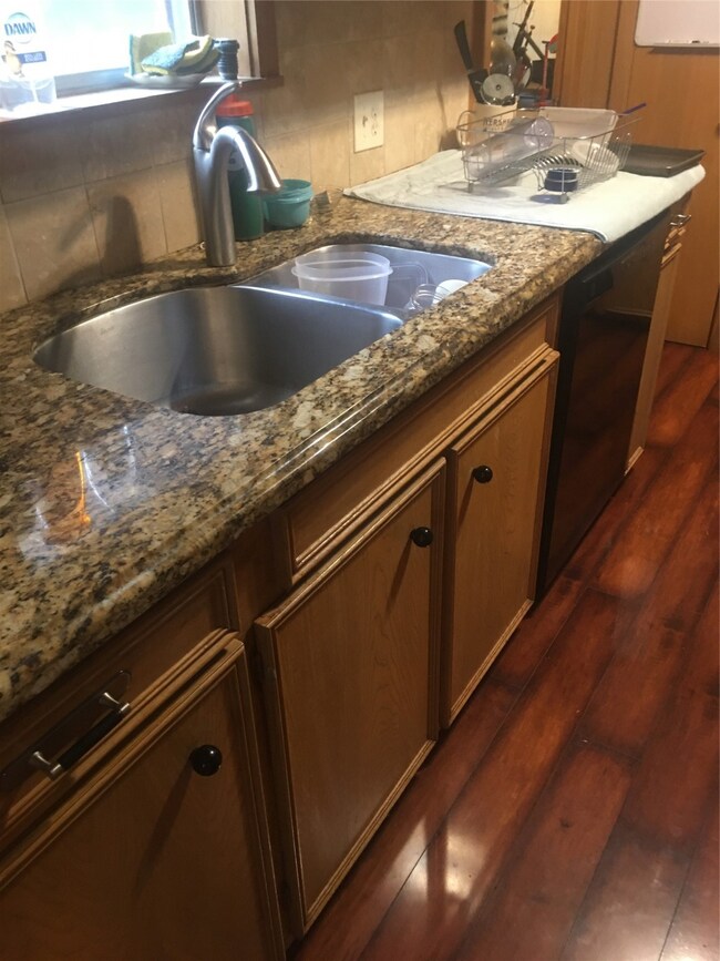 3809 Avenue P, Rosenberg, TX 77471 - photo 4