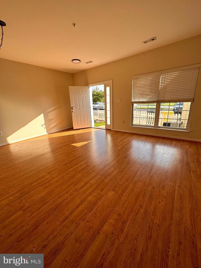 2011 Braley Point Ct, Odenton, MD 21113 - photo 3