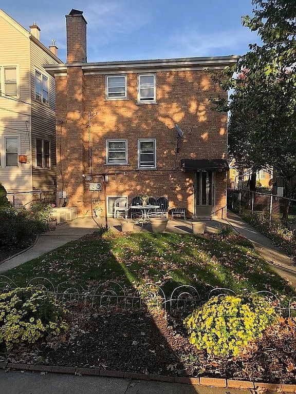 1342 Clinton Ave, Berwyn, IL 60402 - photo 2