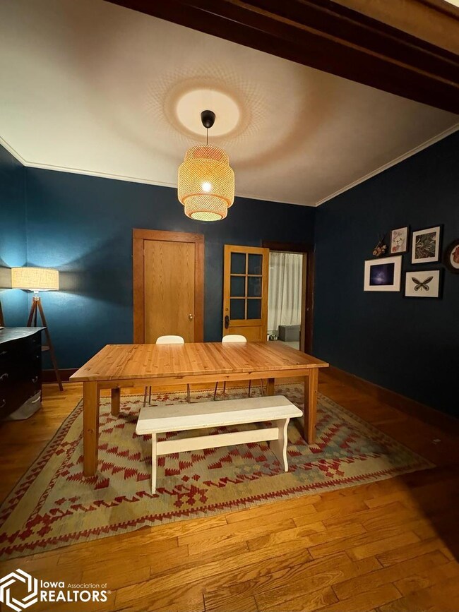 207 W Jefferson Ave, Fairfield, IA 52556 - photo 7